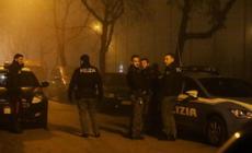 Maxi rissa in via Toscana: fuga all'arrivo dei carabinieri