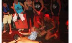 Retata durante una festa in villa: 10 turisti occidentali arrestati per "danza pornografica" 