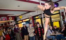Sala Baganza: pole dance al Buddha Bar