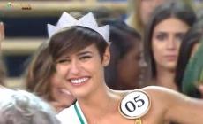 Miss Italia contro i piedi dei calciatori