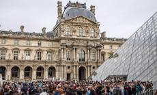 Il Louvre chiuso per sciopero, lunghe file