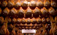 Salumifici e prosciuttifici:  c'è il nuovo contratto provinciale e un aumento di 2.200 euro