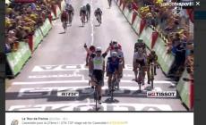 Cavendish, prima tappa e maglia gialla