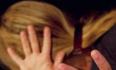 India: si rifiuta di prostituirsi, le tagliano il seno