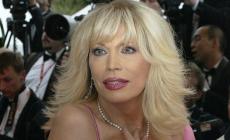 Amanda Lear annuncia il ritiro dalle scene 