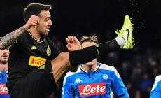 Scambio a centrocampo, dietrofront di Inter e Napoli