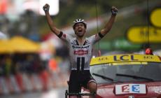 Domoulin &egrave; epico, Froome stacca Aru