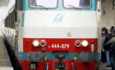 Senza biglietto fa ritardare treno: denunciato