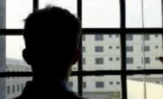 Tentò di uccidere il figlio dell'avvocatessa, si suicida in carcere 