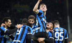 L'Inter scopre Eriksen e stende i viola 2-1. Semifinale con il Napoli