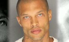 Esce di prigione, il detenuto pi&ugrave; bello del mondo fa il modello