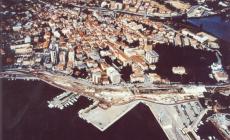 Lite nel traffico tra turisti a Olbia, preso a sprangate