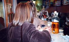 Abuso di alcol: in aumento le donne che bevono troppo