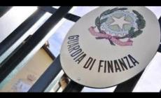 Tessuti acrilici venduti come filati di pregio: scoperta frode da 5 milioni a Torino
