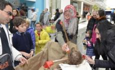 Befane di beneficenza e lanterne volanti