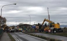 Divelta la sbarra del passaggio a livello di Sorbolo a Levante: via Mantova in tilt