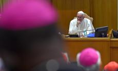Il papa apre il Sinodo: "Non è un parlamento. Qui niente compromessi"
