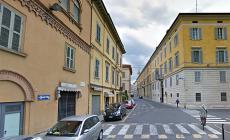 Reggio Emilia, viene licenziata e tenta di speronare l'ex datrice di lavoro