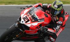 Bayliss resta in sella