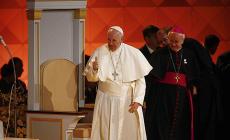 Pedofilia, il Papa aumenta le norme di tutela dei minori in Vaticano