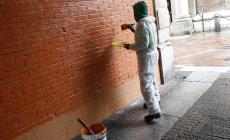 Vicolo Sant'Alessandro ripulito dai graffiti - Foto