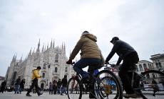 Smog, Galletti: "Daremo risorse ma basta sindaci fai-da-te". E fa un appello ai cittadini