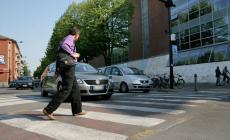 Un semaforo pedonale in viale Fratti