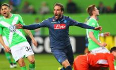 Higuain, Arsenal e United in corsa