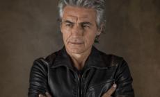 Ligabue compie 60 anni "condivido un brindisi con tutti da casa"