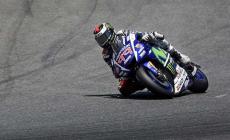 Lorenzo fa paura, Rossi ottimo terzo