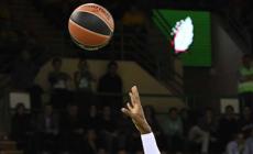 Jones da 26 punti, Cantù batte Varese