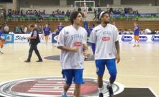 L'italia vince, ansia per Bargnani