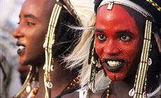 Niger, nella brousse in festa