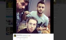 Felipe Anderson diventa parrucchiere