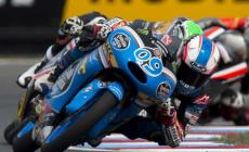 Moto3, Navaro sfreccia nelle libere