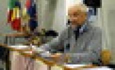 Addio all'uomo che annunciò: "La guerra è finita"