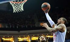 Milano lotta, ma non basta: la spunta l'Efes