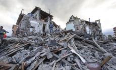 All'Aquila la commemorazione delle vittime, 309 rintocchi nella notte