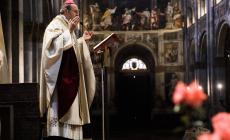 La Pasqua nel Duomo deserto. Il Vescovo: 'Così vicino a chi è in difficoltà e a chi è casa con responsabilità'