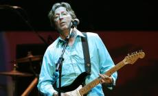Eric Clapton fa 70: le sue corde più forti delle ferite della vita