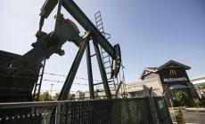 Petrolio, crolla la domanda.  Wti -305%: &egrave; in negativo (-37,6 dollari al barile)