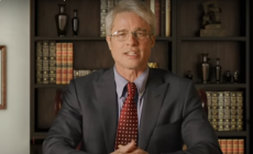 Brad Pitt diventa Fauci e 'spiega' le parole di Trump