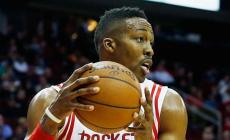 NBA, Howard torna e vince
