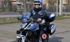 Scendono dal bus senza mascherina, le scuse non servono: 4 multati