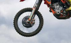 Tragedia nel motocross