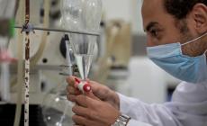 Antivirali e monoclonali: ecco le nuove armi contro il virus