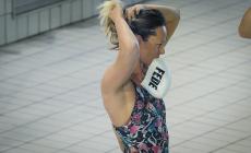Federica Pellegrini torna in acqua. E il tuffo è ironico - Video