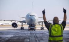 Trasporto aereo: lo sciopero non è “circostanza eccezionale”. Spetta ai passeggeri la compensazione pecuniaria