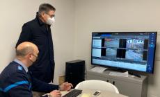 Arredi buttati nel fossato della Rocca: tre vandali ripresi dalle telecamere