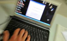 La polizza auto online? E' falsa. E il truffato viene anche multato